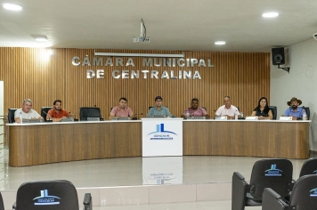 Foto relacionada - Câmara realiza a 8ª Reunião Ordinária do Ano
